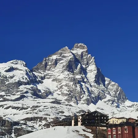 On Slopes, The Slope N°3 Is Under The Balcony! *