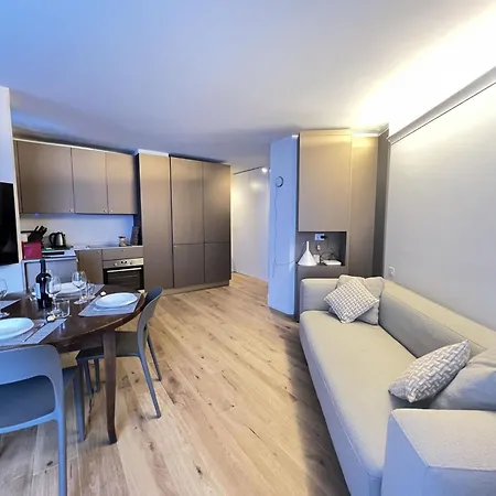 Alpine Glow - Sophisticated In - Out Breuil-Cervinia