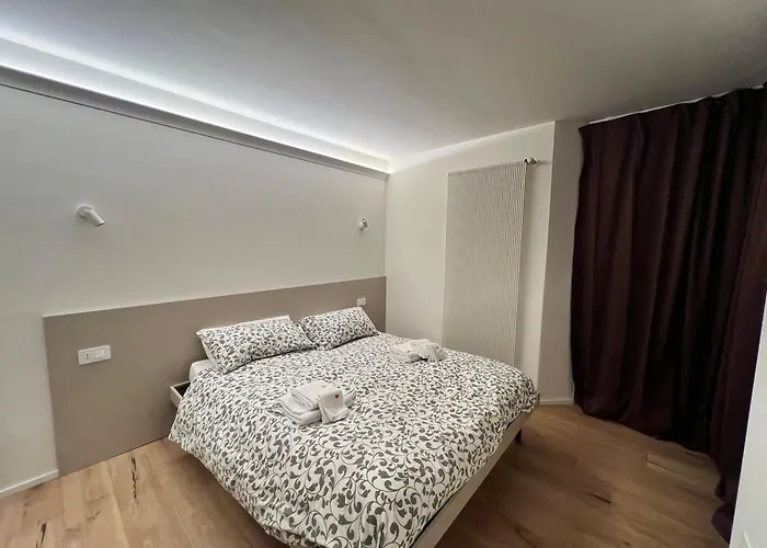 Alpine Glow - Sophisticated In - Out Apartment *